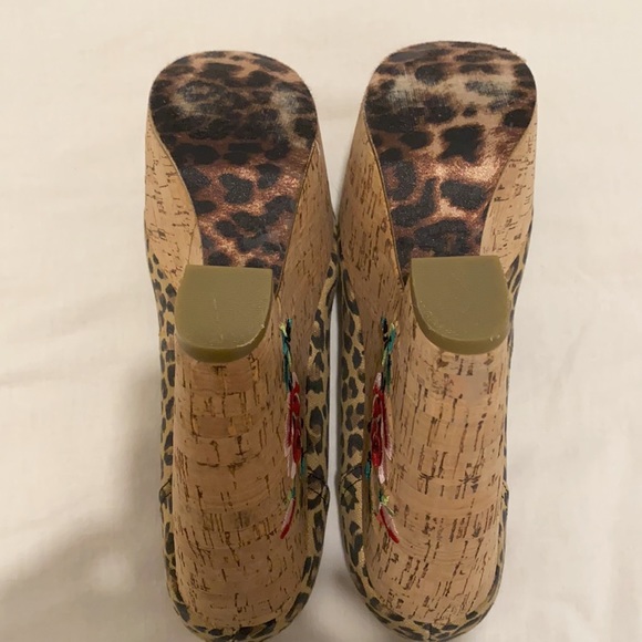 Betsy johnson wedges size 8.5 - Picture 6 of 7